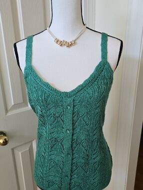 LAUREN CONRAD BRAND WOMEN'S PETITE GREEN "CROCHETED" V-NECK TANK TOP SIZE PM